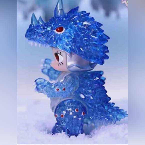 POP MART Accessories - Erosion Molly Costume “Ice Vincent”